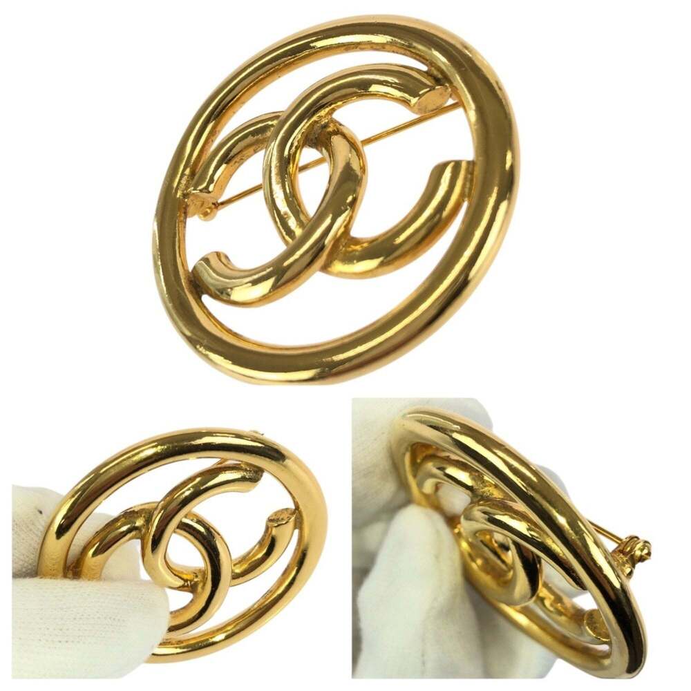 CHANEL Authentic Vintage Gold Logo Brooch - Picture 4 of 6